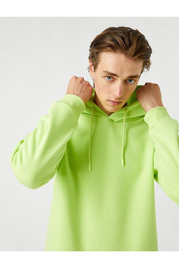 Basic Hooded Sweatshirt - 1