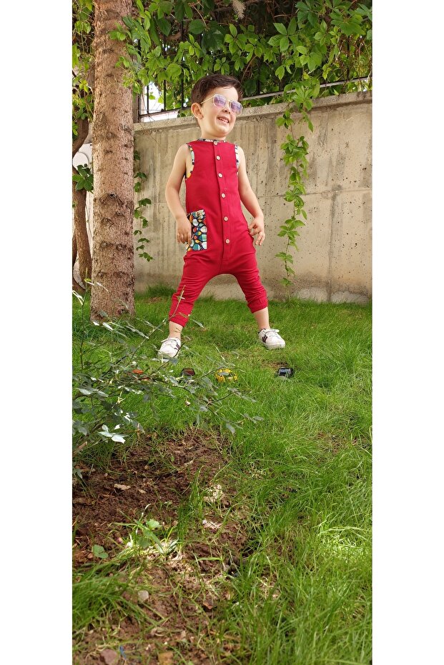 بذلة الصيف الحمراء - 3