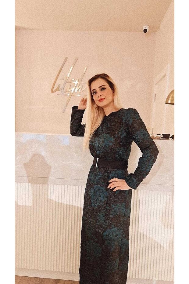 Kadın Elbıse