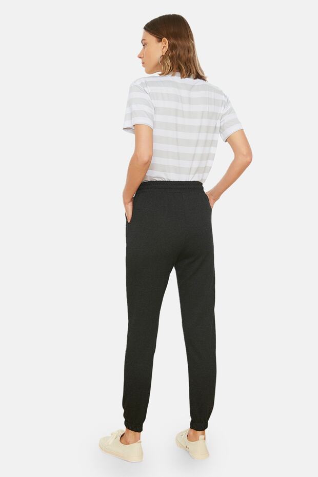 Anthrazitfarbene Basic Jogger-Strick-Jogginghose mit Taschen - 9