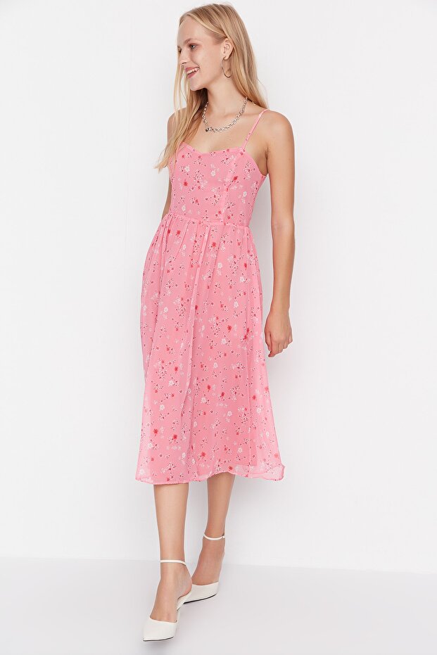 Pembe Çiçekli Şifon Skater/Belden Açılan Askılı Midi Astarlı Dokuma Elbise TWOSS22EL2587 - 3