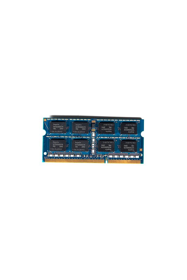 4 Gb Ddr3 1600 Mhz Notebook Ram Hmt351s6cfr8c-pb - 1