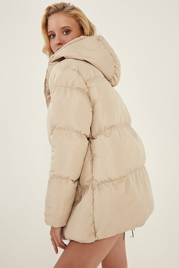 Krem Kapüşonlu Şişme Mont - 3