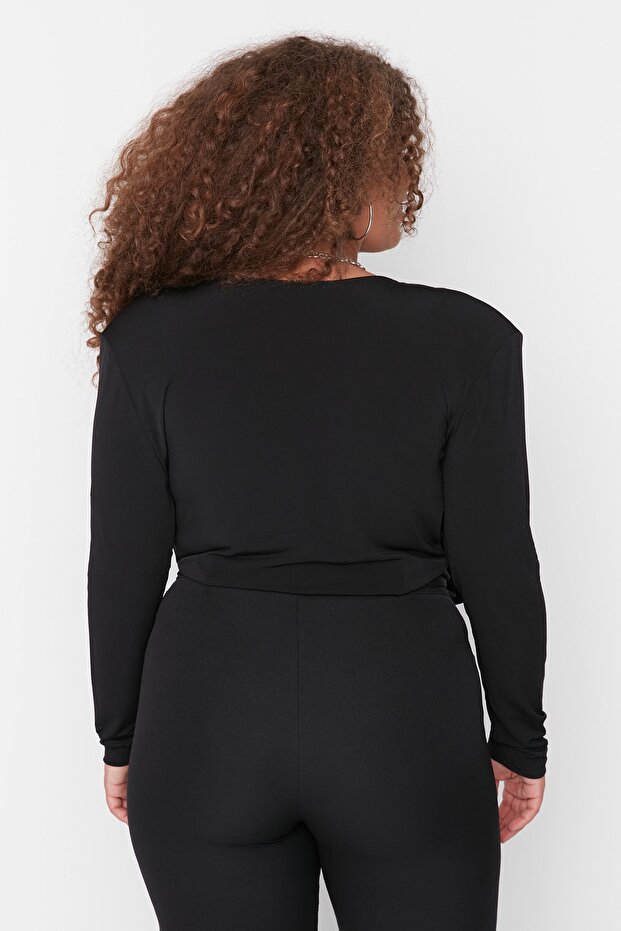 Siyah Vatkalı Kruvaze Kapama Çıtçıtlı Örme Body TBBAW23CS00014 - 5