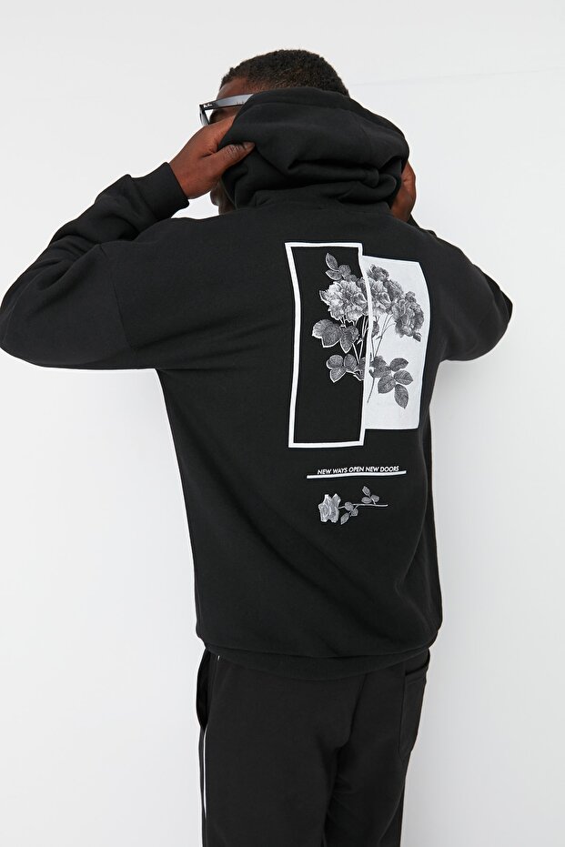 Siyah Oversize/Geniş Kesim Kapüşonlu İçi Polar/Sıcak Tutan Çiçek Baskılı Sweatshirt TMNAW22SW1651 - 3