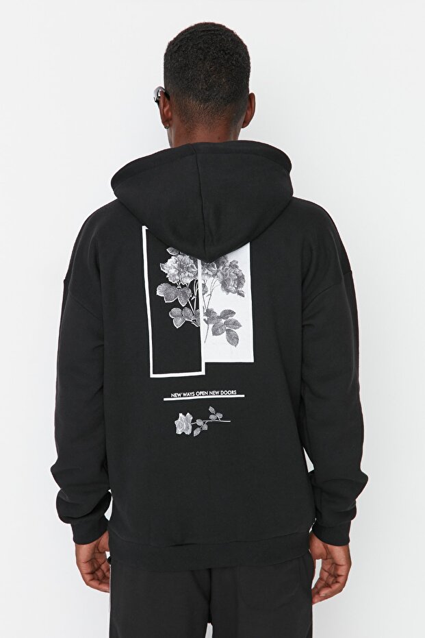 Siyah Oversize/Geniş Kesim Kapüşonlu İçi Polar/Sıcak Tutan Çiçek Baskılı Sweatshirt TMNAW22SW1651 - 1