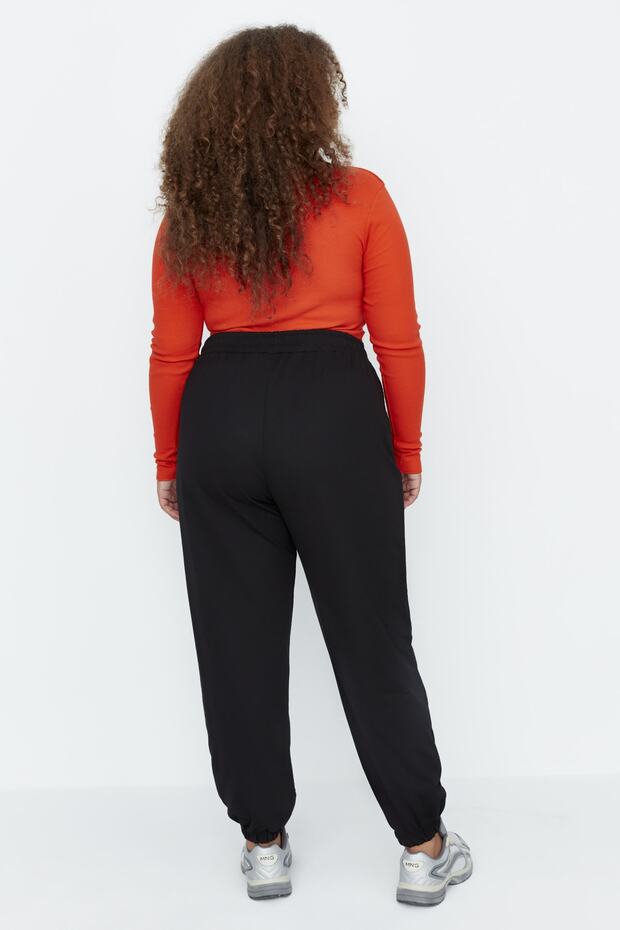 Siyah Loose Jogger İnce Paçası Lastikli Esnek Bel Örme Büyük Beden Eşofman Altı TBBAW23AJ00002 - 12