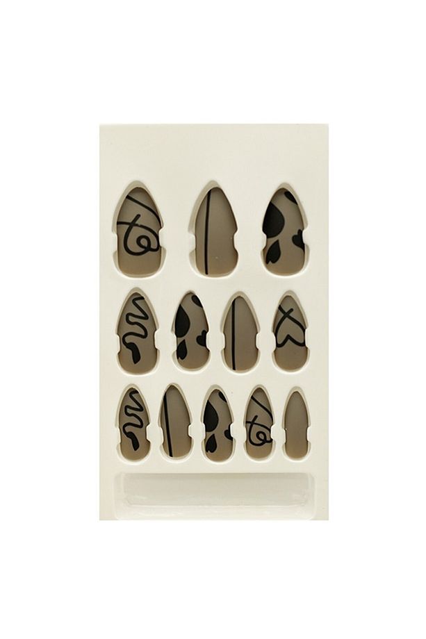 No:738 - Tak Ve Çık Kendinden Yapışkanlı Takma Tırnak - 2