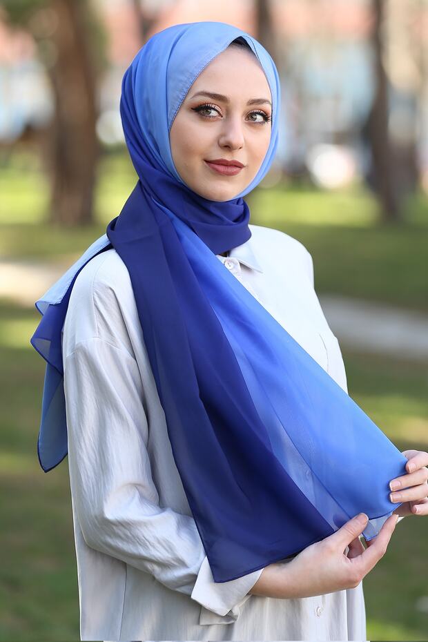 Gradient Pattern Shawl Blue - 1