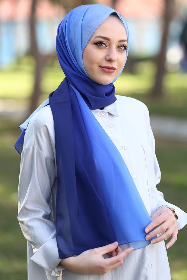 Gradient Pattern Shawl Blue - 3
