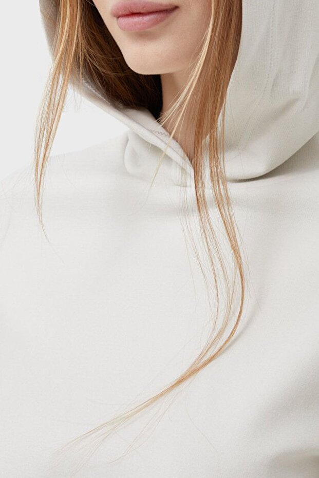 Logo Detaylı Regular Fit Kapüşonlu Crop Sweat Bayan Sweat J20j219904 Acf - 4