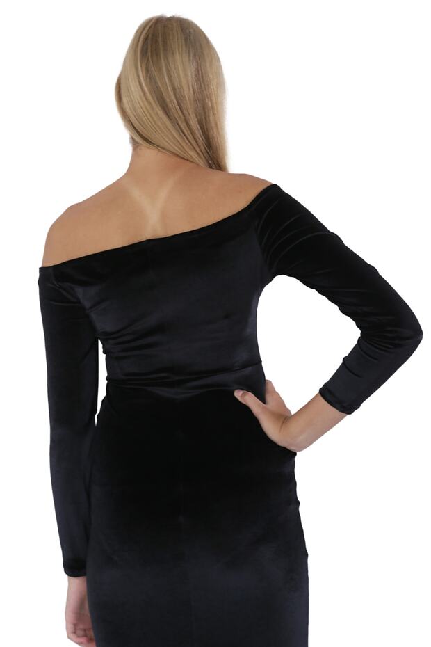 Omzu Açık Uzun Kadife Elbise - 5