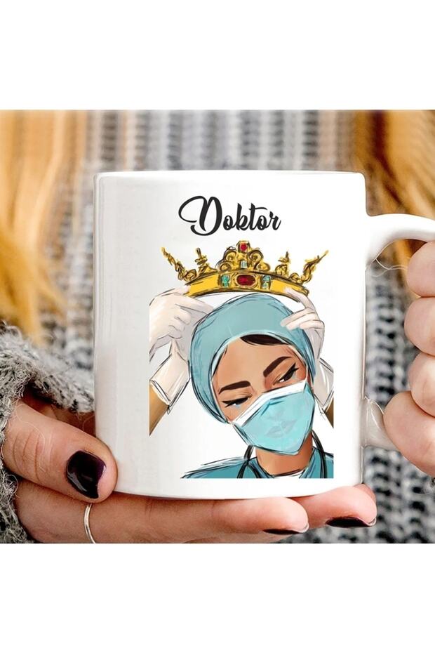 كوب بطابع الطبيب