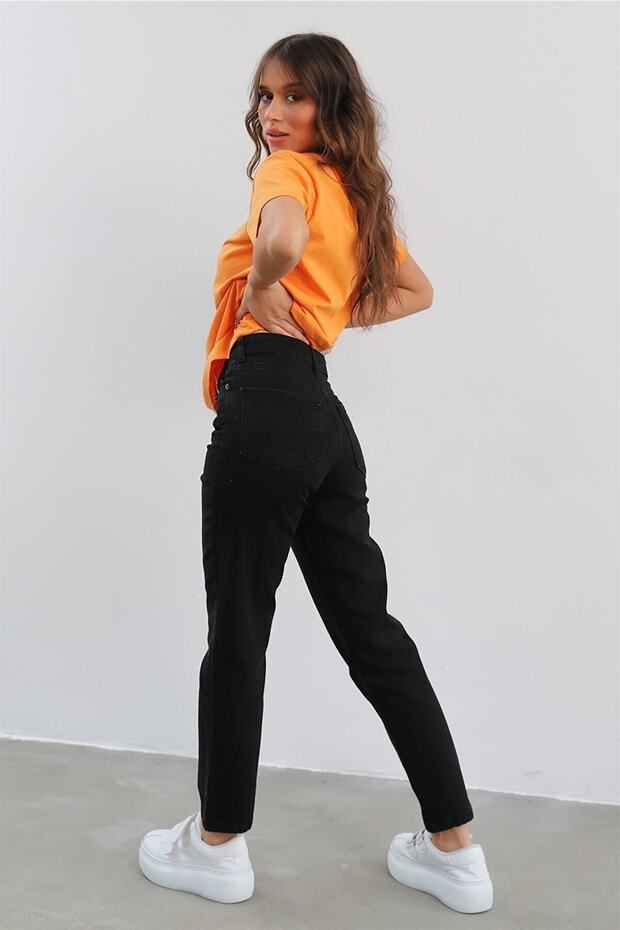 Women's Black Mom Jeans