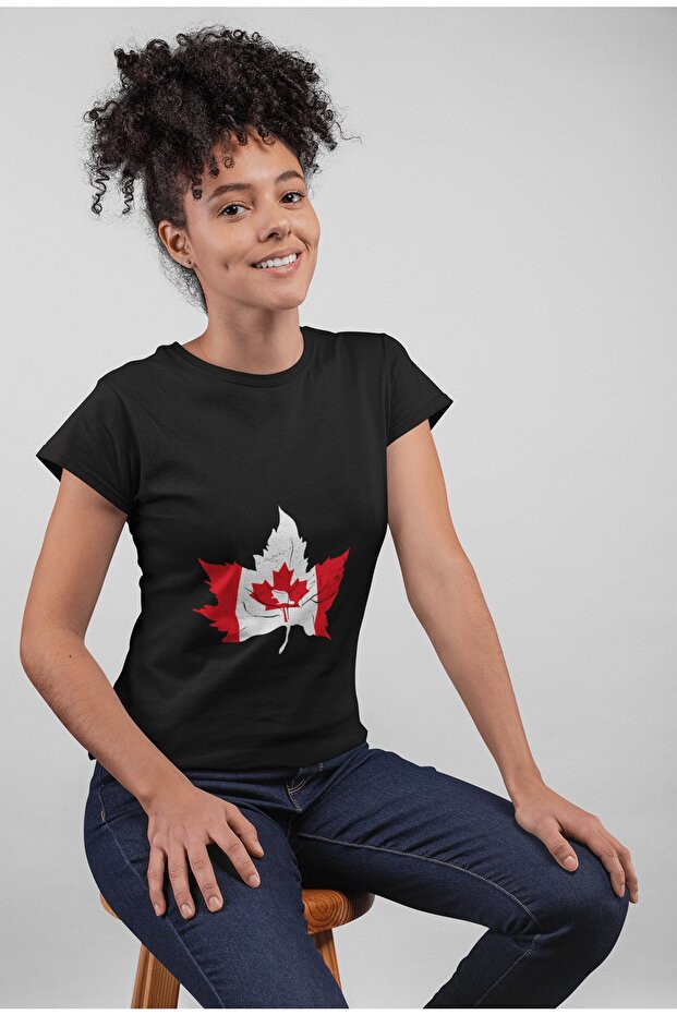 Women's Black Canada Flag Printed Standard T-Shirt T8325399