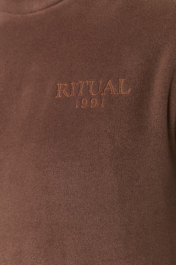 Kahverengi Regular/Normal Kesim Bisiklet Yaka Anti-pilling Polar Sweatshirt TMNAW23SW00340 - 5