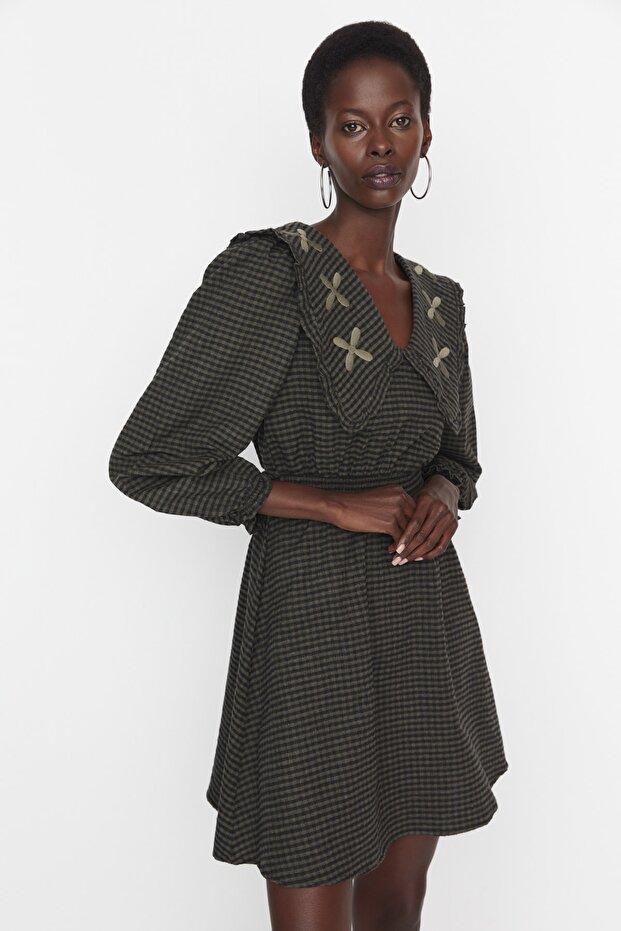 Vícebarevné tkané šaty s límečkem TWOAW22EL0118 - 2