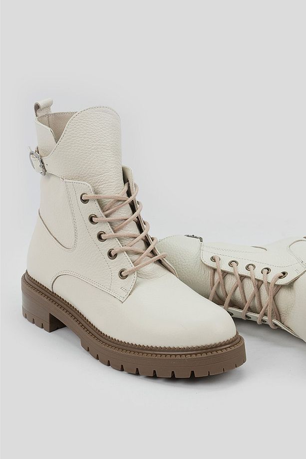 Kadın Bej Hakiki Deri 35-41 Numara Bağcıklı Bot & Bootie - 1