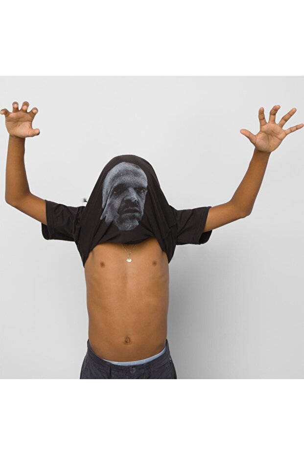 X Stranger Things Tshirt Hopper Black - 4