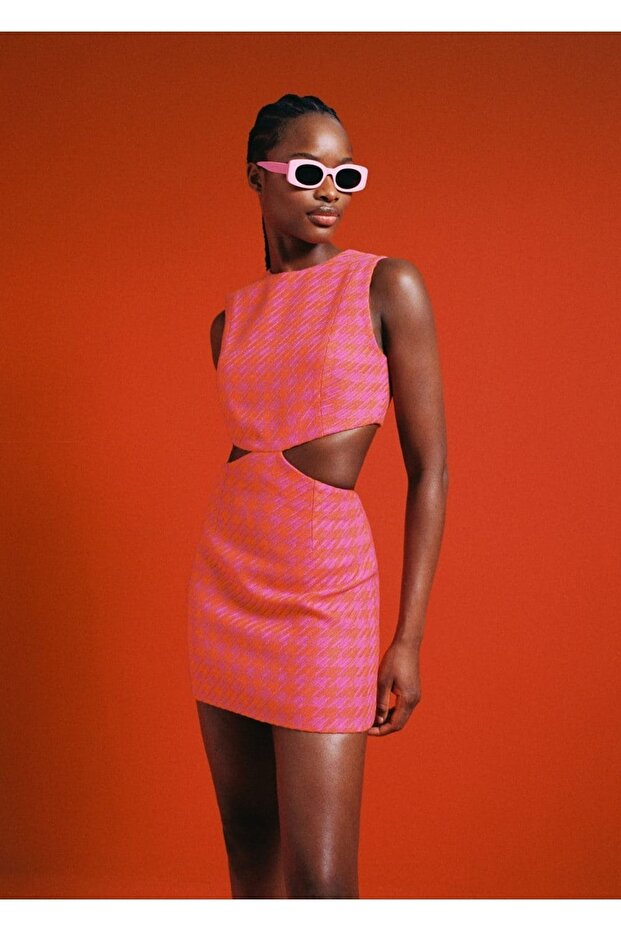 Yan Yırtmaçlı Elbise - 8