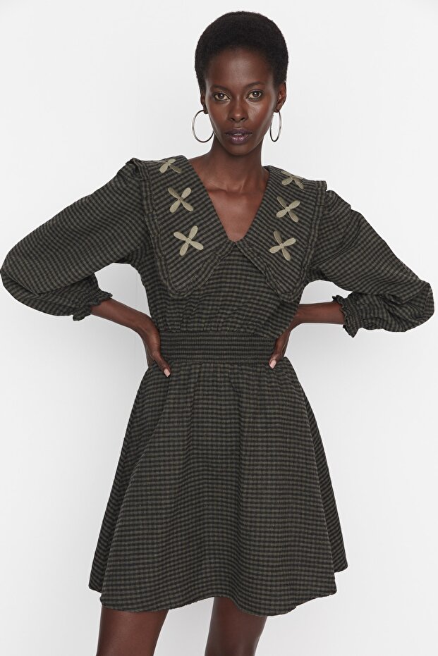 Vícebarevné tkané šaty s límečkem TWOAW22EL0118 - 1