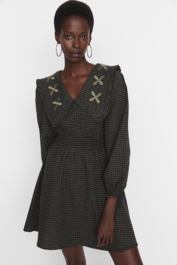 Vícebarevné tkané šaty s límečkem TWOAW22EL0118 - 3