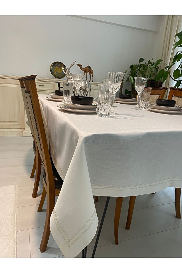 Dertsiz Masa Örtüsü - 3