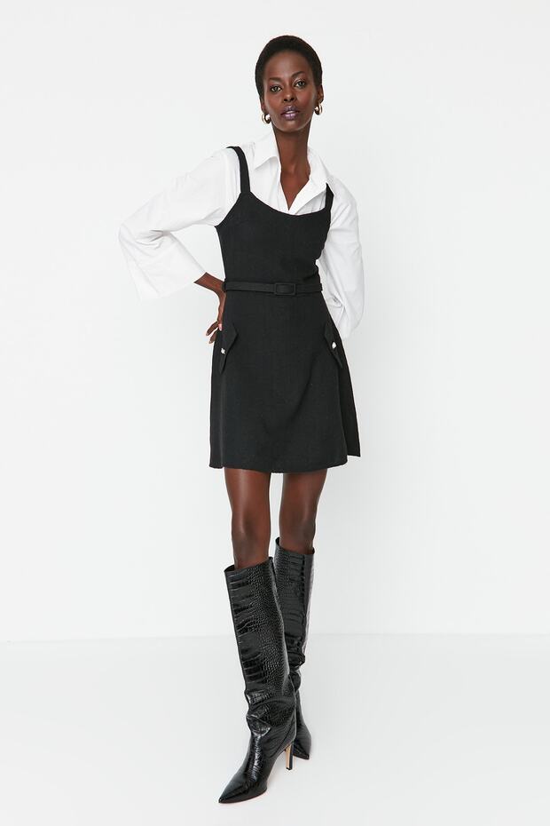 Czarna mini tkana sukienka z paskiem i kieszeniami TWOAW23EL00526 - 1