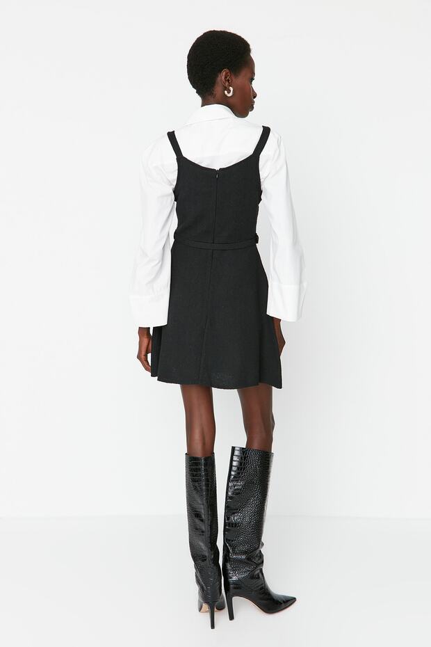 Czarna mini tkana sukienka z paskiem i kieszeniami TWOAW23EL00526 - 5