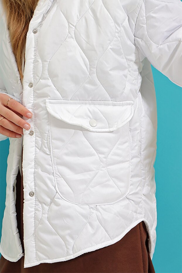 Dámský bílý prošívaný kabátek ALC-X9116 s podšívkou do kapsy pro miminko - 5