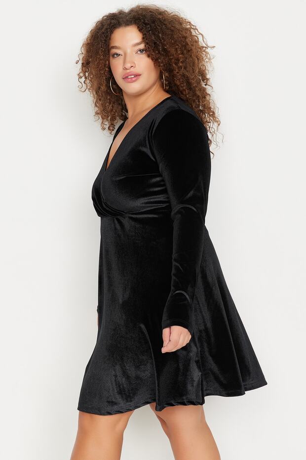 Čierne zamatové pletené šaty s dvojradovým golierom TBBAW23AH00117 - 4