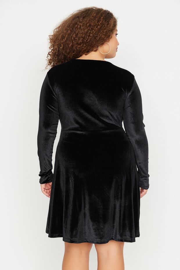Čierne zamatové pletené šaty s dvojradovým golierom TBBAW23AH00117 - 6