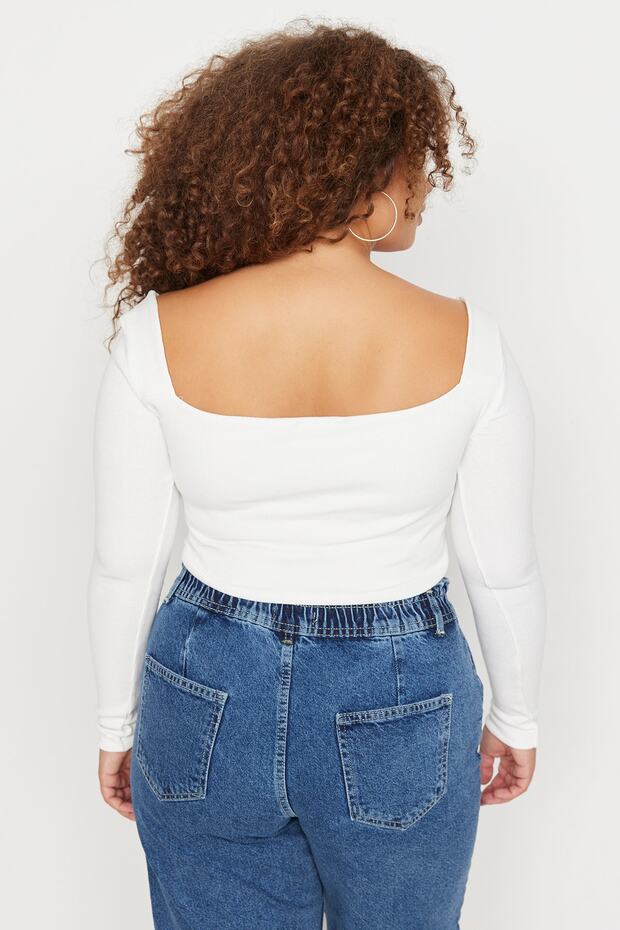 Ekru Fittilli Biye Detaylı Örme Büyük Beden Bluz TBBAW23AF00118 - 5