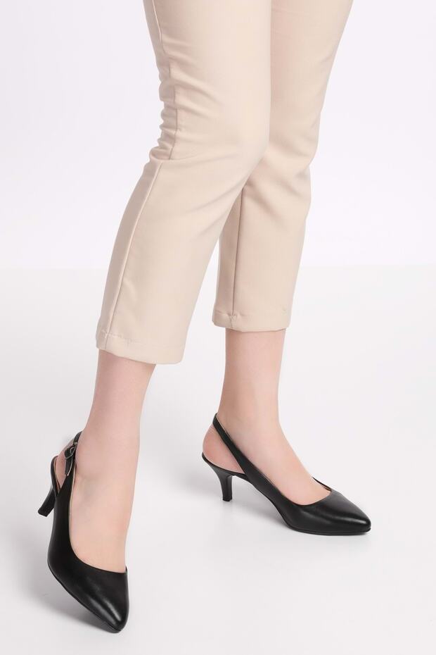 Women's Genuine Leather Medium Heel Stiletto Vdt.230 - Black - 40