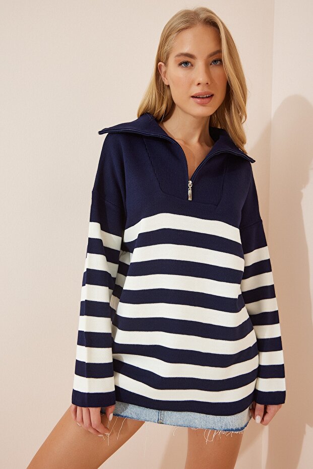 Women's White Navy Blue Zippered Stand Collar Striped Oversize Knitwear Sweatshirt BV00009