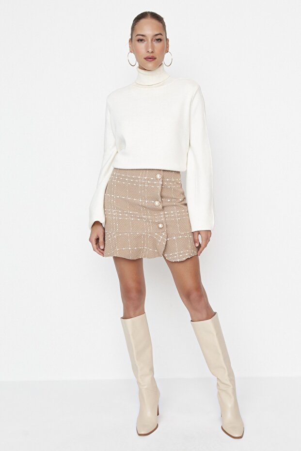 Brązowa, zapinana na guziki spódnica z tweedowej tkaniny, mini spódniczka z falbankami TWOAW22ET0155 - 2