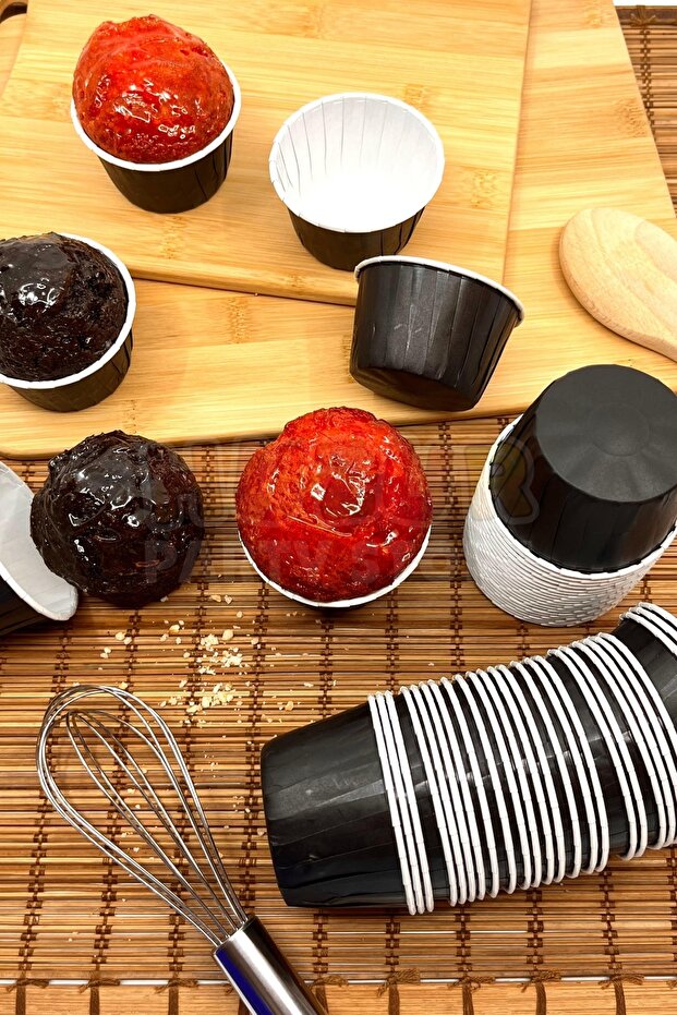 Black 50-Piece Cake Mold 6.5x4 Cm Hard Cardboard Muffin Mold Cupcake Capsule