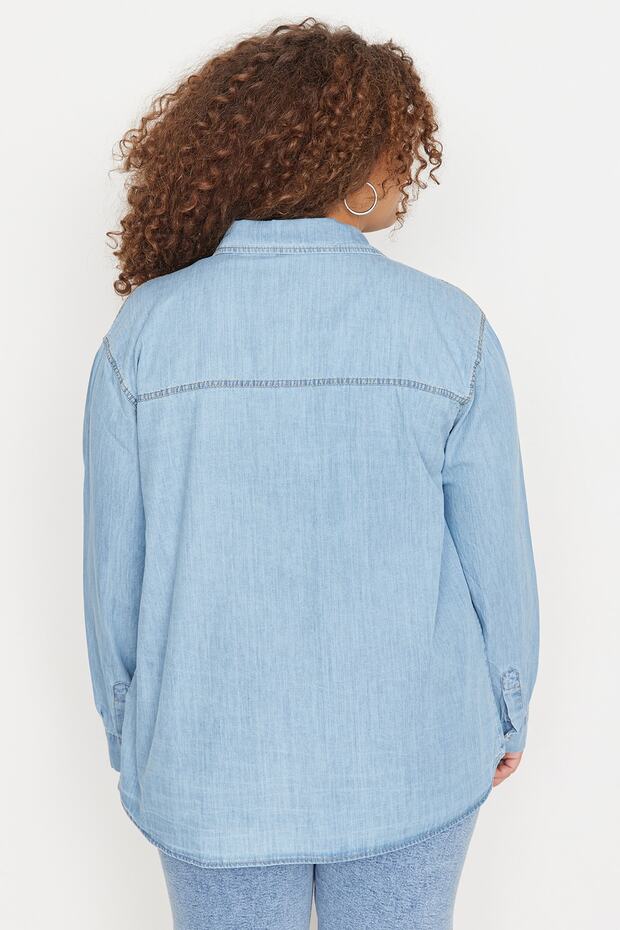 Açık Mavi %100 Non-Stretch Pamuk Büyük Beden Denim Gömlek TBBAW23AX00018 - 4