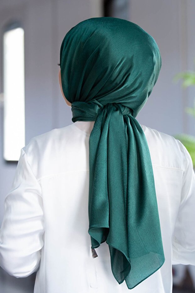 شال جان جان باللون الأخضر الزمردي-6