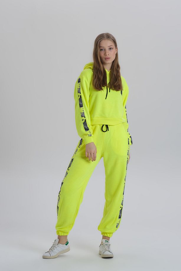 Neon Sarı Kamuflaj Şerit Detaylı Oversize Kapüşonlu Eşofman Takımı - 7