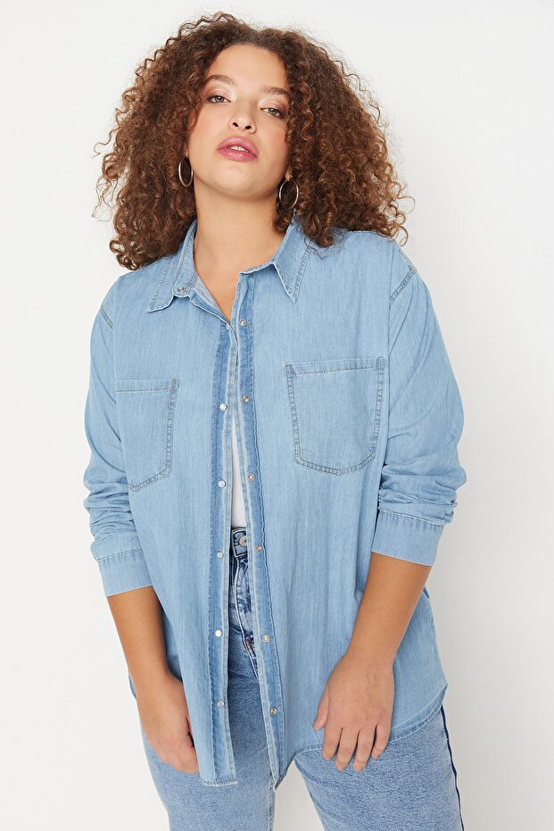 Açık Mavi %100 Non-Stretch Pamuk Büyük Beden Denim Gömlek TBBAW23AX00018 - 2
