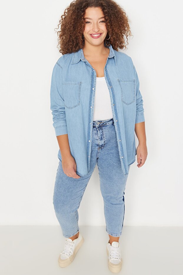 Açık Mavi %100 Non-Stretch Pamuk Büyük Beden Denim Gömlek TBBAW23AX00018 - 3