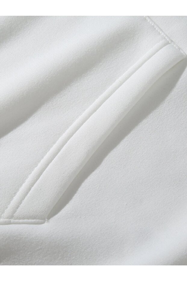 سويت شيرت بغطاء رأس أساسي مع جيوب - 4