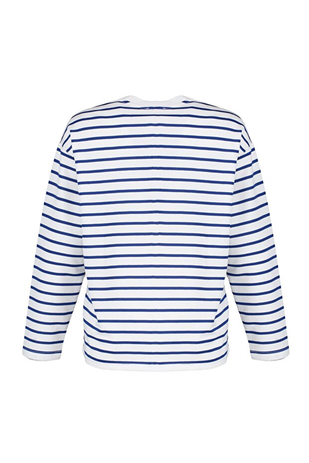 Beyaz Çizgili Oversize/Geniş Kesim Bisiklet Yaka İnce Örme Sweatshirt TWOAW23SW00326 - 10