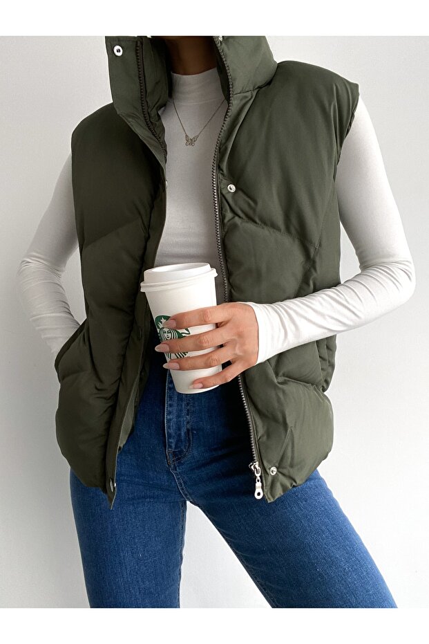 Women's Medium Length Stand Collar Sleeveless Puffer Vest