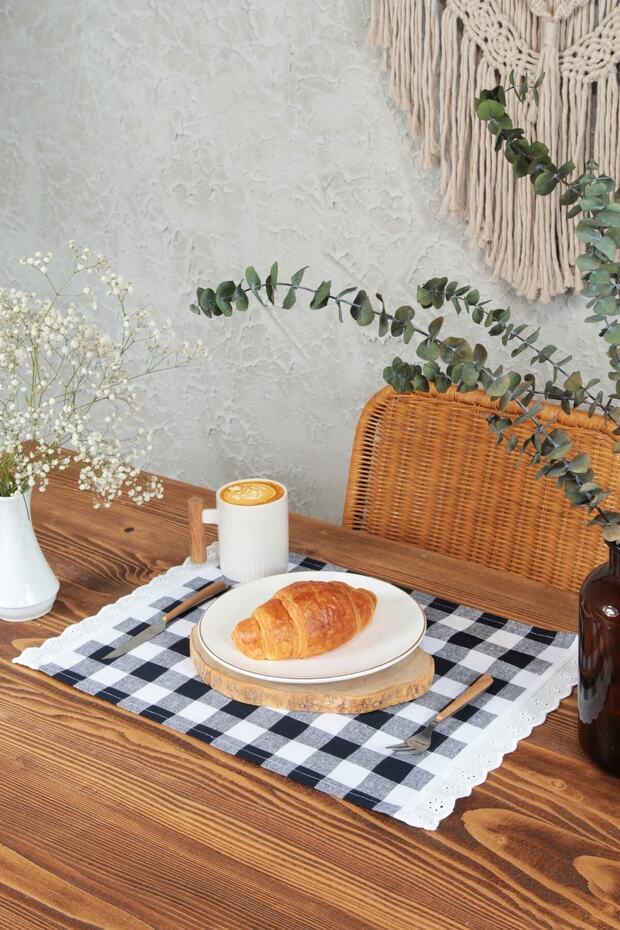 American Service Checked Scalloped 4-Piece Retro 30x45 Cm