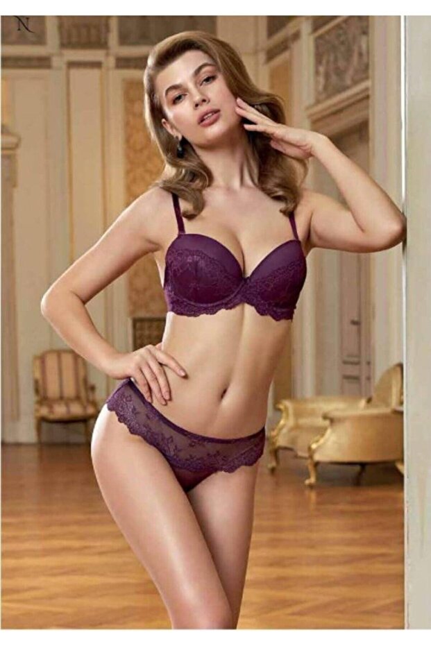 طقم حمالة صدر مبطنة