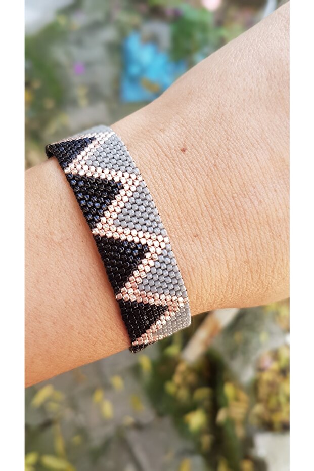 Black - Gray Zigzag Patterned Miyuki Bracelet - 3