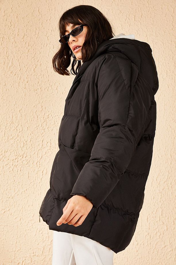 Kadın Siyah Büyük Çift Cepli Kapüşonlu Oversize Şişme Mont - 3