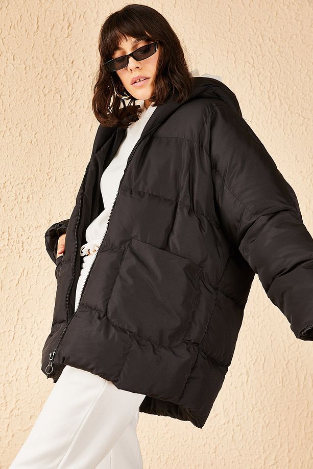 Kadın Siyah Büyük Çift Cepli Kapüşonlu Oversize Şişme Mont - 4